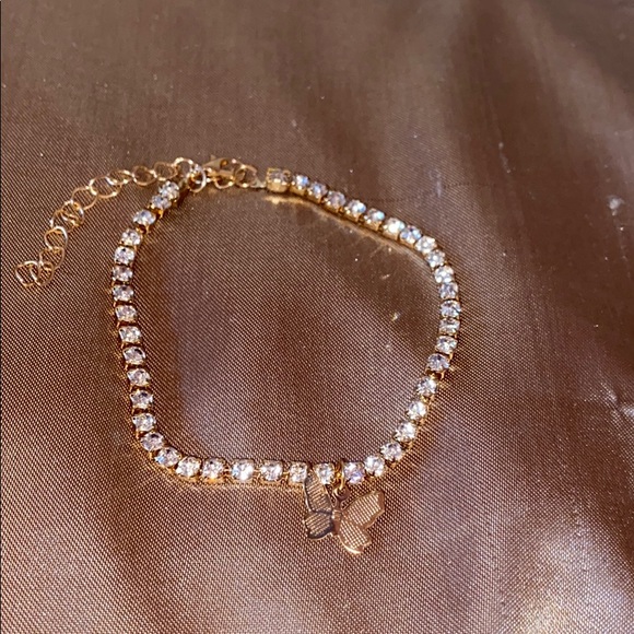 Jewelry - Gold butterfly rhinestone anklet